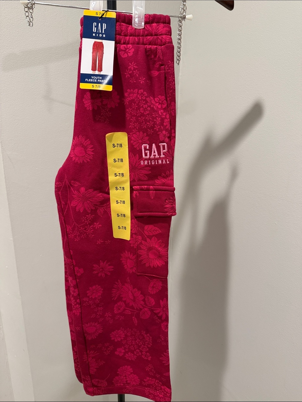GAP Kids Girl’s Size Small 7/8 Floral Cargo Fleece Pants - Berry Red